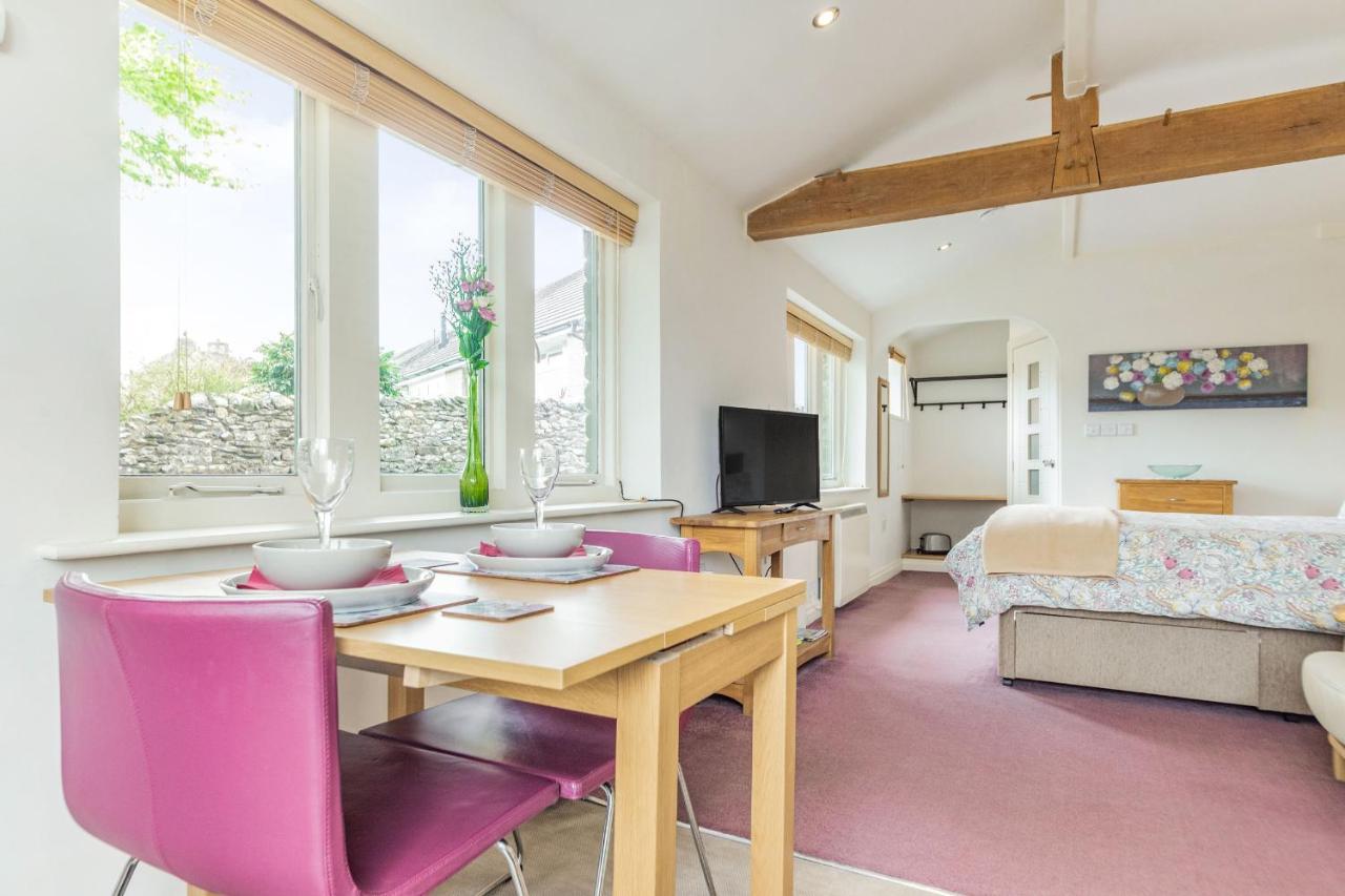 Austwick The Friendly Room מראה חיצוני תמונה