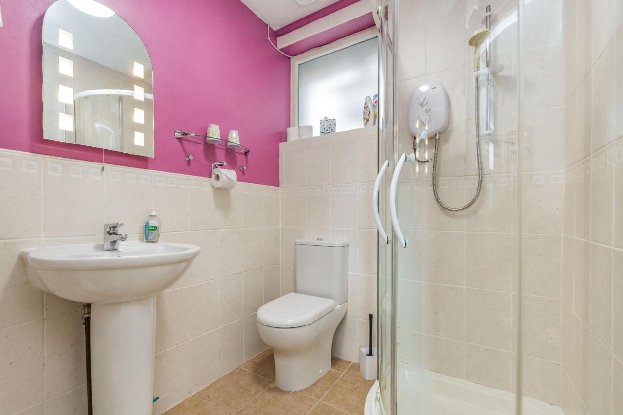 Austwick The Friendly Room מראה חיצוני תמונה